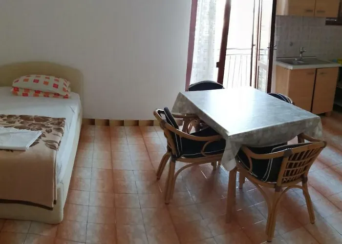 Marin 公寓 塞利讷